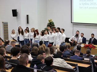 2025-12-01 12-05-02.jpeg